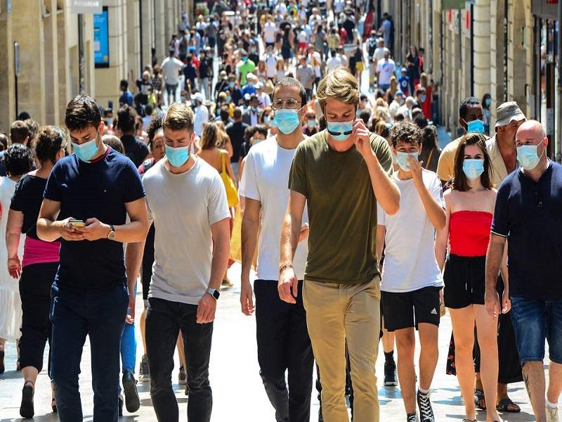 Francia supera los 70 mil muertos por coronavirus