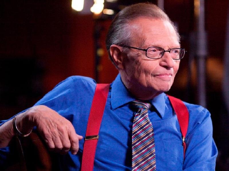 Muere v&iacute;ctima de COVID el legendario presentador Larry King a los 87 a&ntilde;os