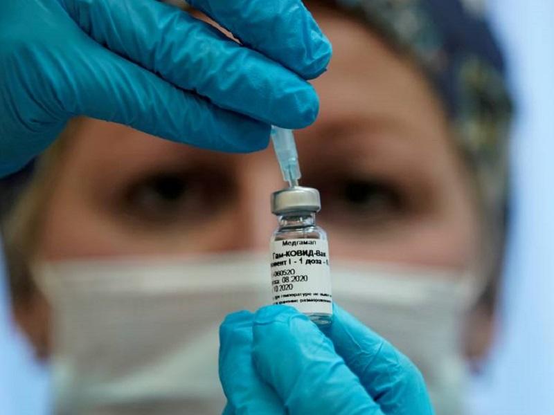 Pacta AMLO con Putin compra de 24 millones de dosis de la vacuna rusa Sputnik V