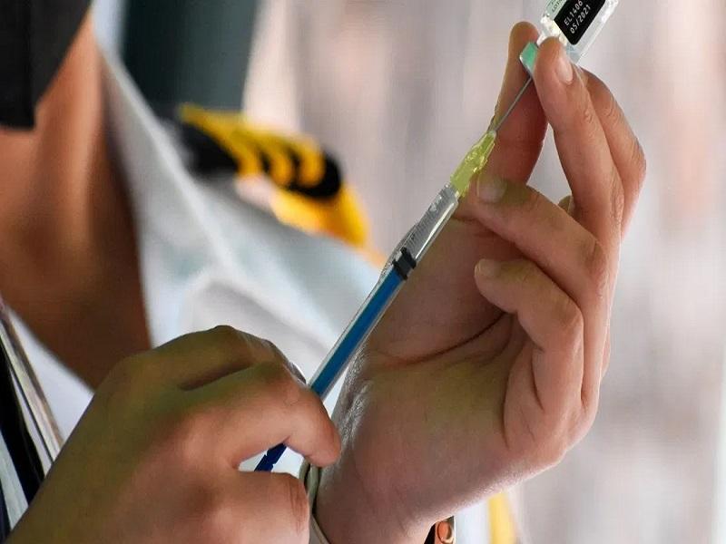 Consideran a profesores de Coahuila en segunda etapa de vacunaci&oacute;n contra el COVID-19: Educaci&oacute;n