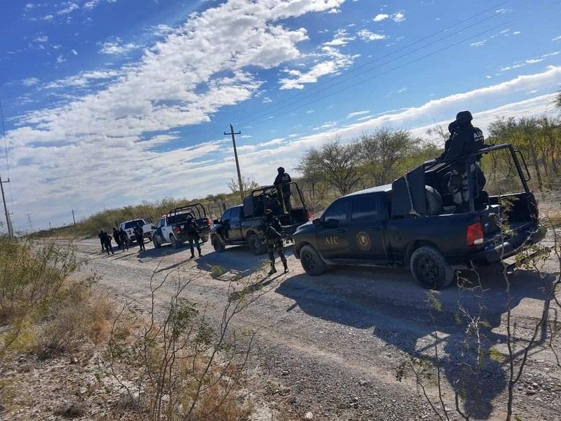 Continúan operativos en carretera y brechas del municipio de Hidalgo tras enfrentamiento entre policías y civiles armados (video)