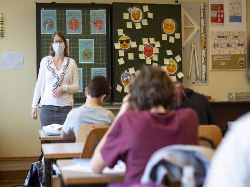 Reanudar&aacute;n clases presenciales en secundarias de Nueva York a finales de febrero