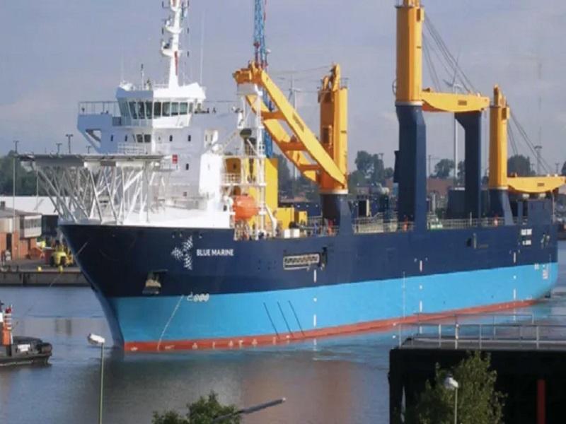 Captura la Marina buque de extesorero de Coahuila, transportaba combustible robado