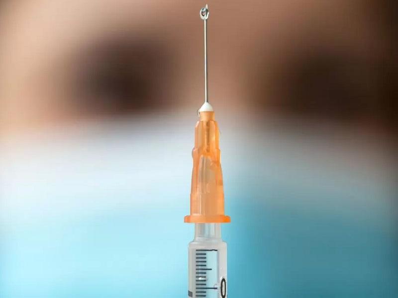 Prev&eacute; AstraZeneca lanzar nueva vacuna antiCovid a finales de este a&ntilde;o