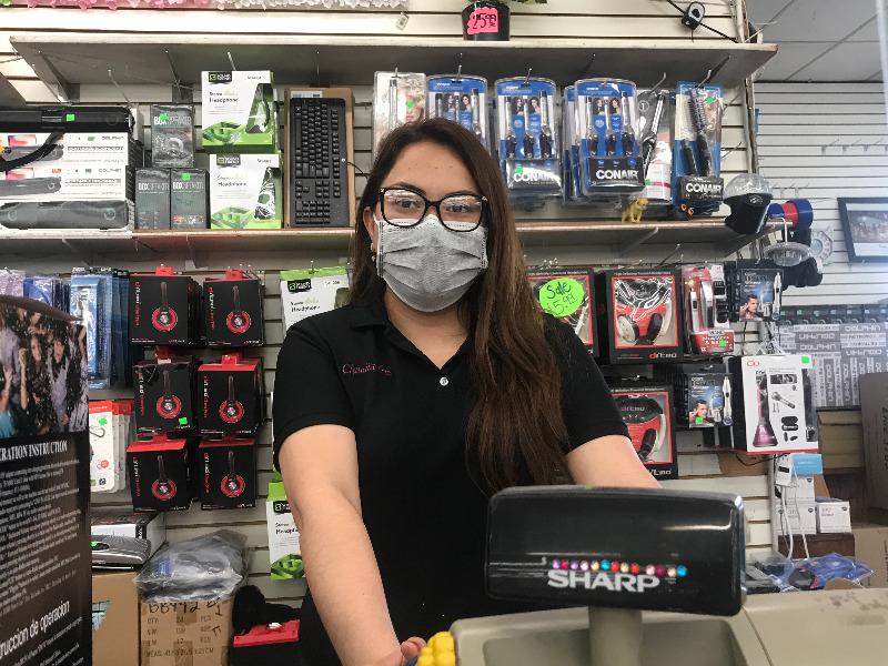 Siguen bajas ventas para tiendas del centro de Eagle Pass tras 10 meses sin compradores mexicanos