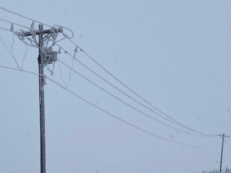 Apagones afectan a miles de familias en plena tormenta invernal en Eagle Pass