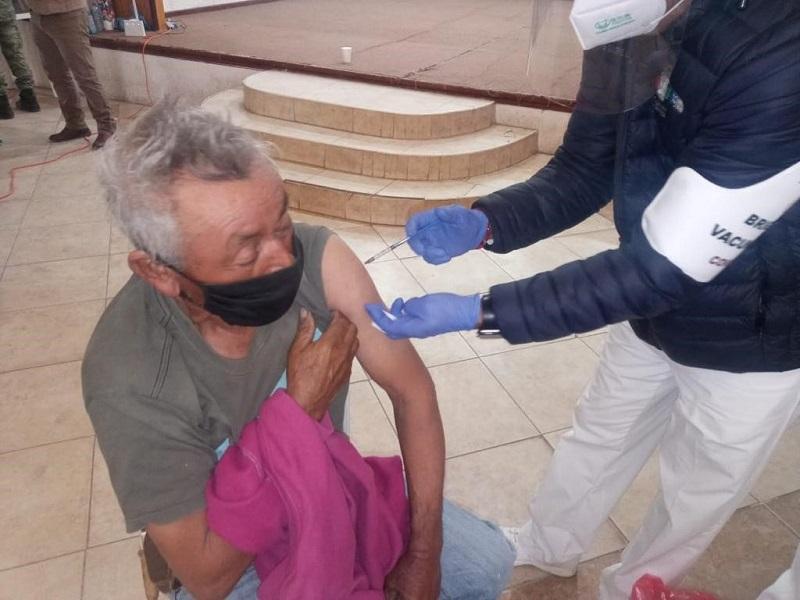 Avanza vacunaci&oacute;n contra COVID-19 en Coahuila