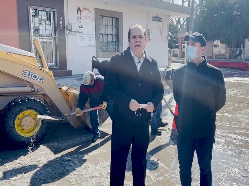 Hay pocas colonias con problemas de abasto de agua por tantas tuber&iacute;as rotas, estamos resolviendo: Alcalde (video)