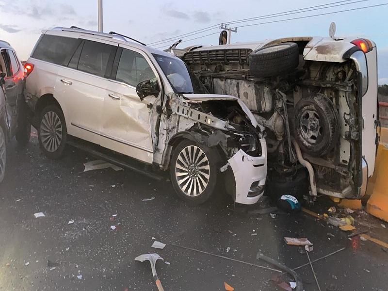 Espera Fiscal&iacute;a consignaci&oacute;n de choque carambola entre 12 veh&iacute;culos para deslindar responsabilidades (video)