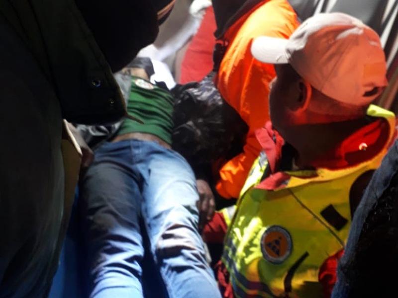 Vuelca aerobote de grupo Beta en Río Bravo en Acuña, intentaban rescatar a migrantes varados