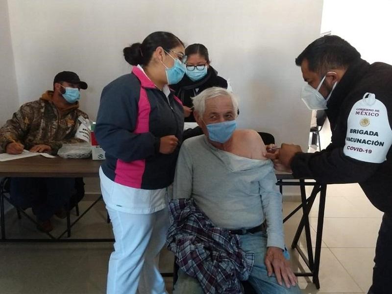 Reporta Coahuila avance en vacunación contra COVID-19