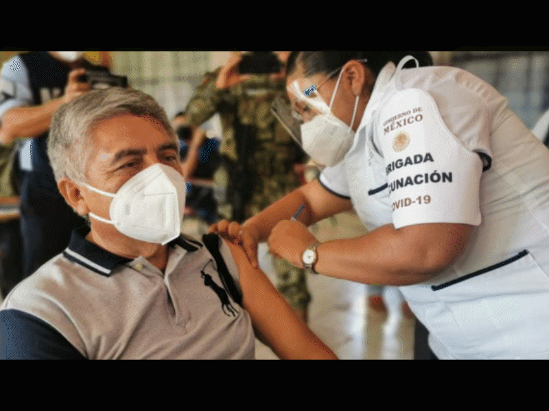 Adultos mayores tienen temor sobre efectos de la vacuna antiCovid, hay poca respuesta: Alcaldesa de Guerrero