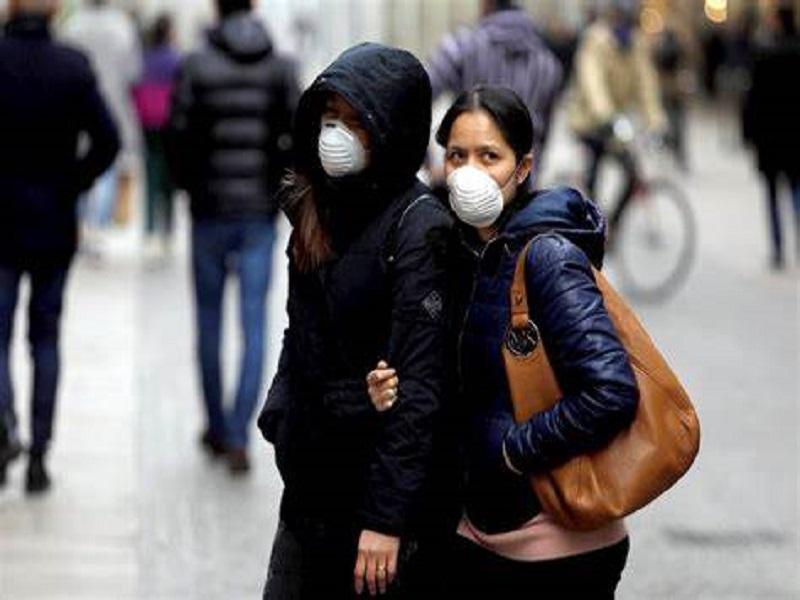 Uno de cada diez contagiados presenta s&iacute;ntomas de COVID-19 hasta 12 semanas despu&eacute;s, revela informe