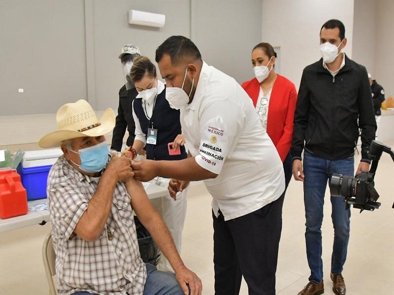 Avanza vacunación anti Covid a adultos mayores de 60 años en Nava 