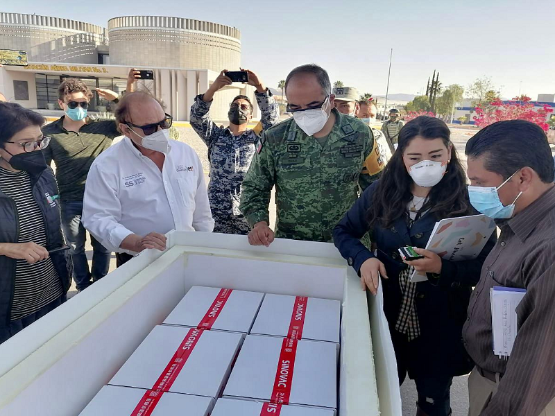 Recibe Coahuila primeras dosis de vacuna china SINOVAC