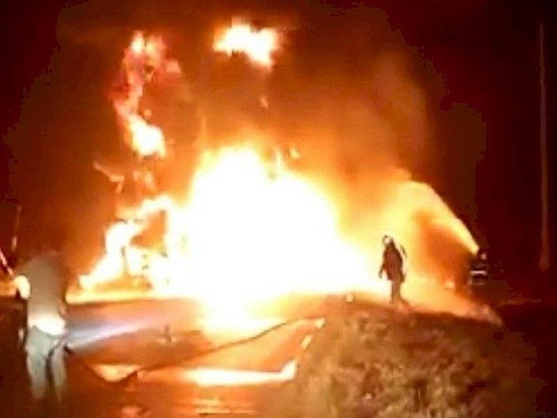 Choque de autob&uacute;s con pipa deja 12 muertos y varios lesionados en Nuevo Le&oacute;n (video)