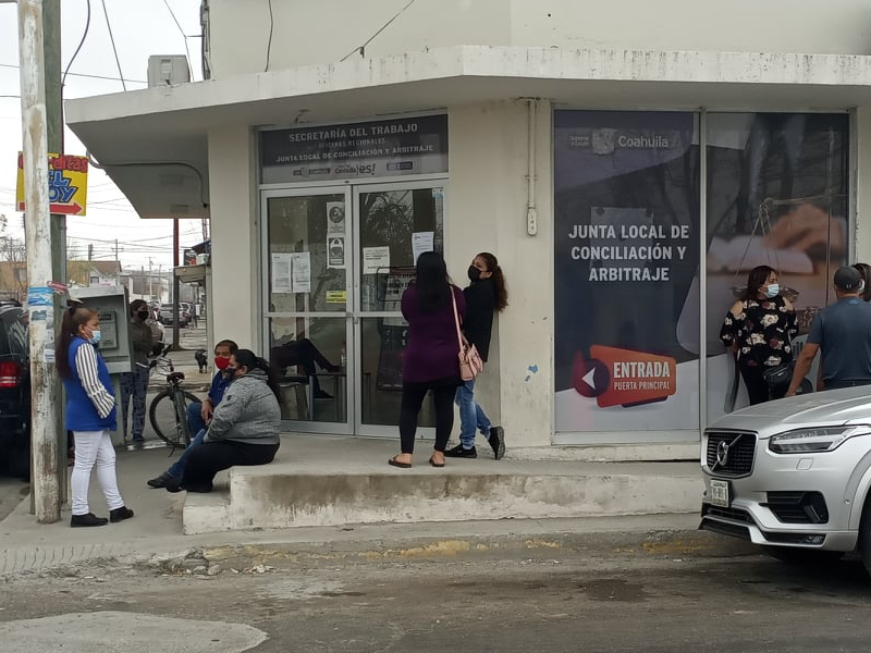 Despide maquiladora en Acu&ntilde;a a m&aacute;s de 200 trabajadores sin previo aviso