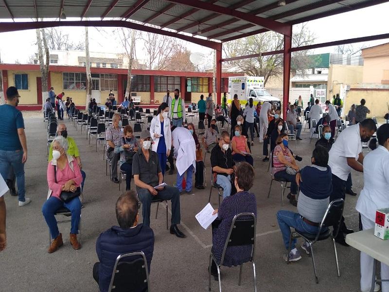 Suman casi cuatro mil primeras dosis aplicadas a igual n&uacute;mero de adultos mayores de 60 a&ntilde;os en Piedras Negras