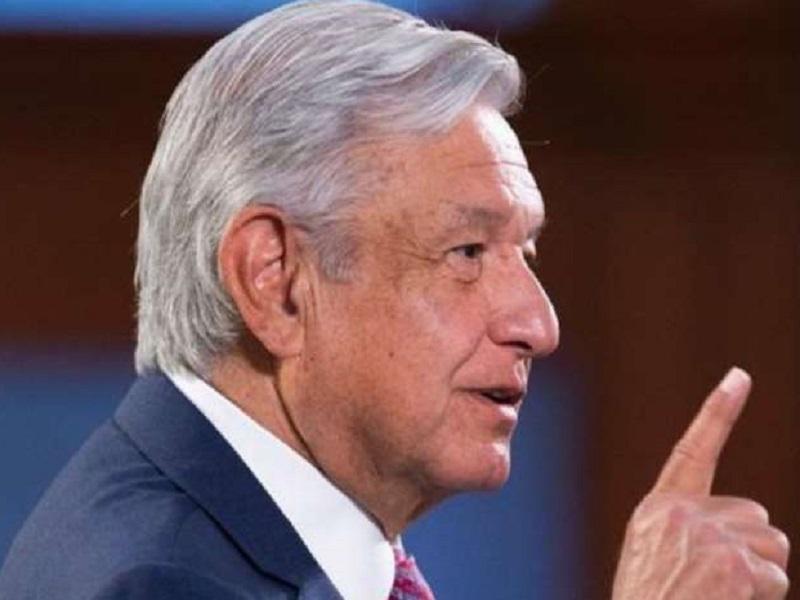 AMLO presentar&aacute; pruebas contra magistrado que suspendi&oacute; reforma el&eacute;ctrica