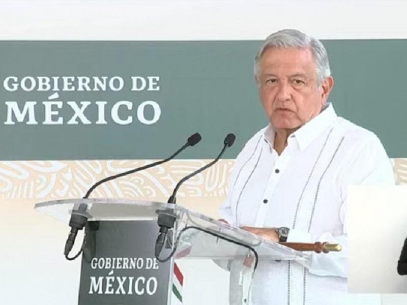 Urge vacunaci&oacute;n para evitar tercera ola de coronavirus: AMLO