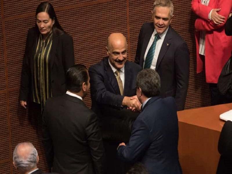 Senado otorga licencia a Ricardo Ahued, ex director de aduanas, busca alcaldía de Xalapa