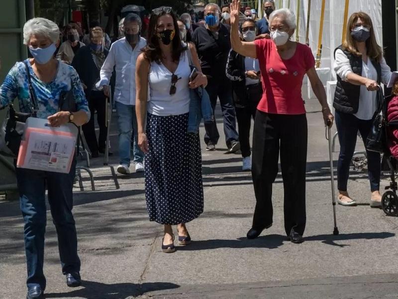 M&eacute;xico rebasa las 200 mil muertes por COVID-19