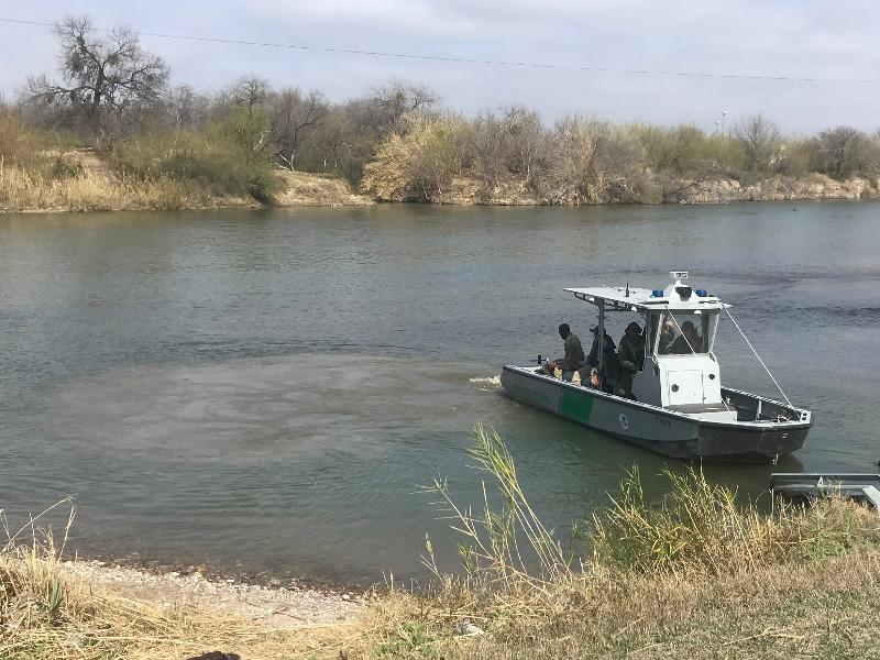 Encuentran a zacatecano muerto en el río Bravo