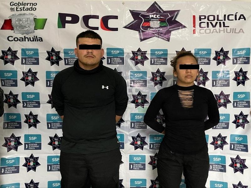 Liberan a pareja que se hac&iacute;a pasar por polic&iacute;as y asaltaban a migrantes en Piedras Negras