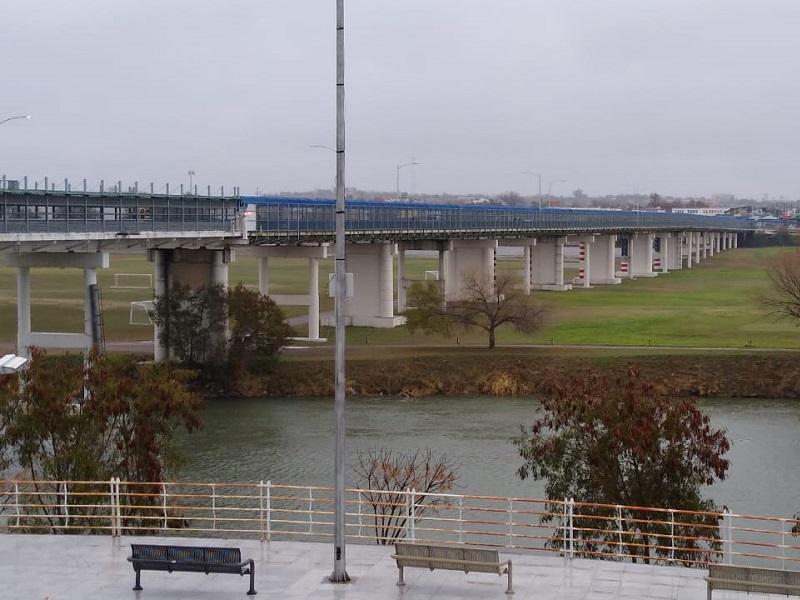 Por restricciones de cruces entre M&eacute;xico y EU se han dejado de recibir hasta 300 mil d&oacute;lares en Puentes Internacionales