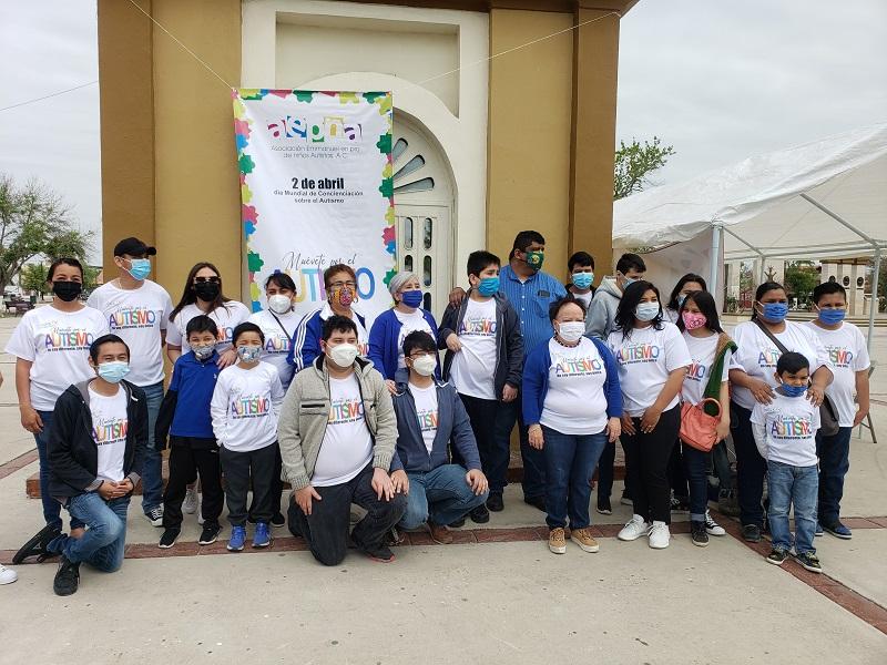 Asociaci&oacute;n Emanuelle conmemora el D&iacute;a del Autismo con emotiva ceremonia (video)