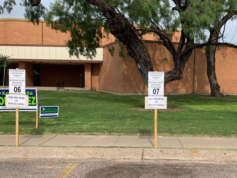 Votantes de Eagle Pass eligen a partir de este lunes mayor y dos lugares del concilio municipal