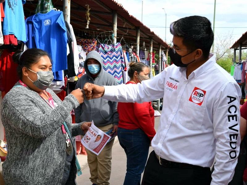 Buscar&aacute; candidato de RSP mejorar las condiciones de los comerciantes de las pulgas