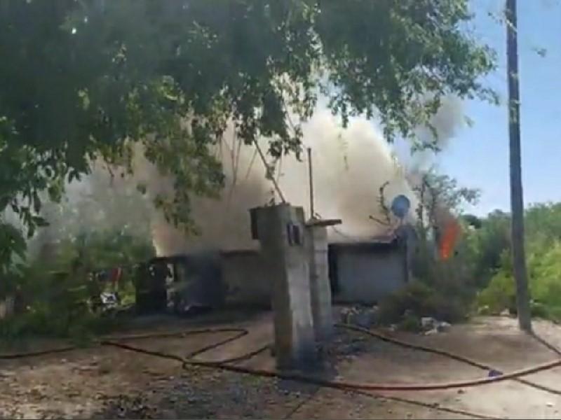 Fuerte incendio consume vivienda en Zaragoza, fue intencional afirma director de SP 