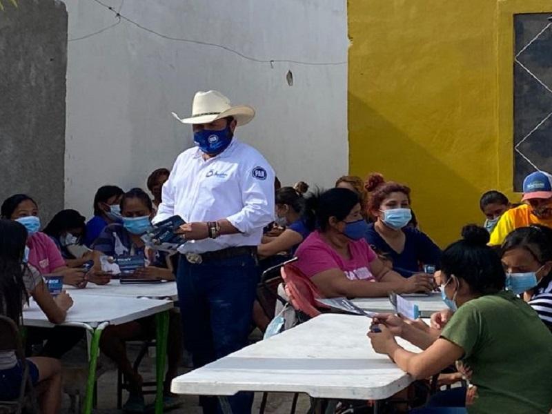 Crecen muestras de apoyo hacia nosotros: Candidato del PAN a la alcaldía de Nava, Ricardo Fernández