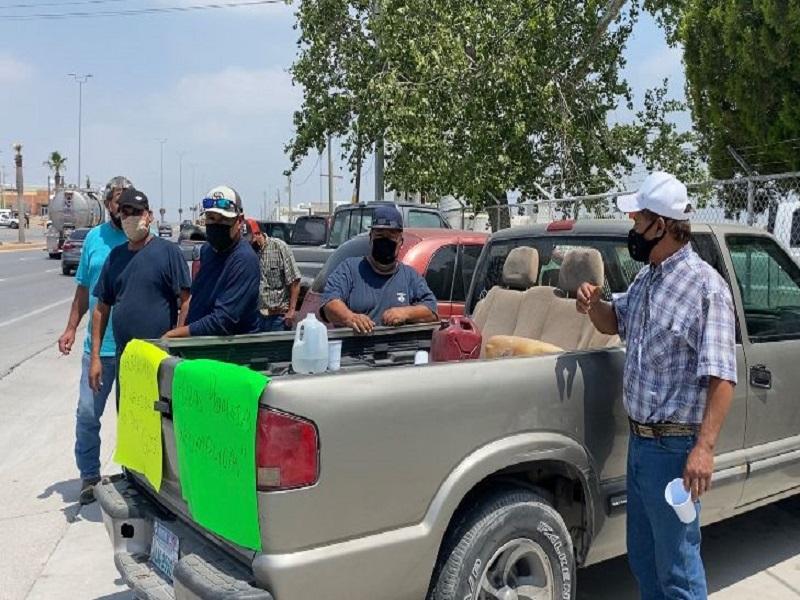 Se manifiestan transportistas frente a Triturados de Piedras Negras, reclaman adeudos de facturas por m&aacute;s de un a&ntilde;o (video)