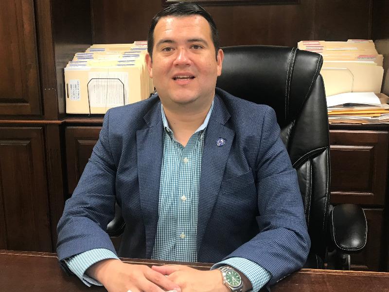 Quiero traer un cambio positivo a la ciudad: Rolando Salinas, nuevo Mayor de Eagle Pass