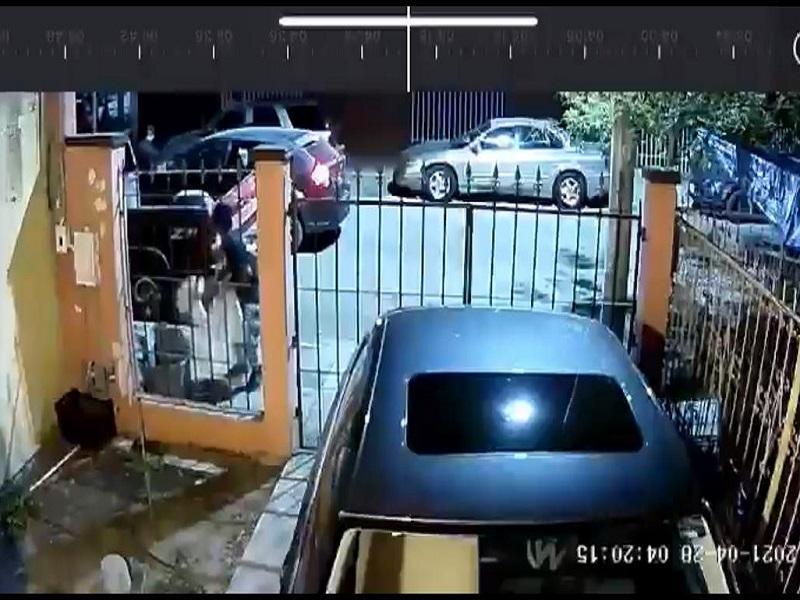 Investiga la Fiscal&iacute;a de Coahuila el robo de publicidad pol&iacute;tica del candidato a la alcald&iacute;a Claudio Bres (video)