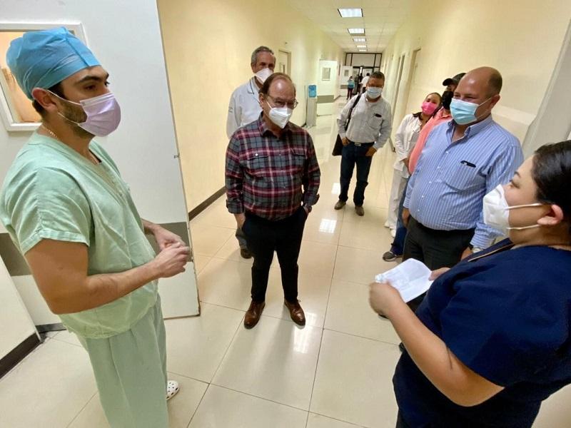 Mejora Salud Coahuila la vida de 21 pacientes con cirug&iacute;as gratuitas de pr&oacute;tesis de rodilla y cadera