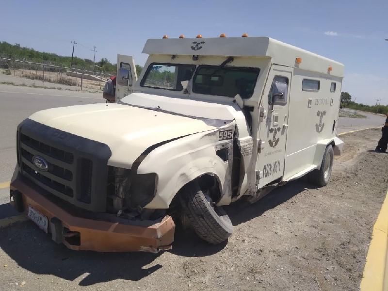 Camión de valores provocó aparatoso accidente en Morelos