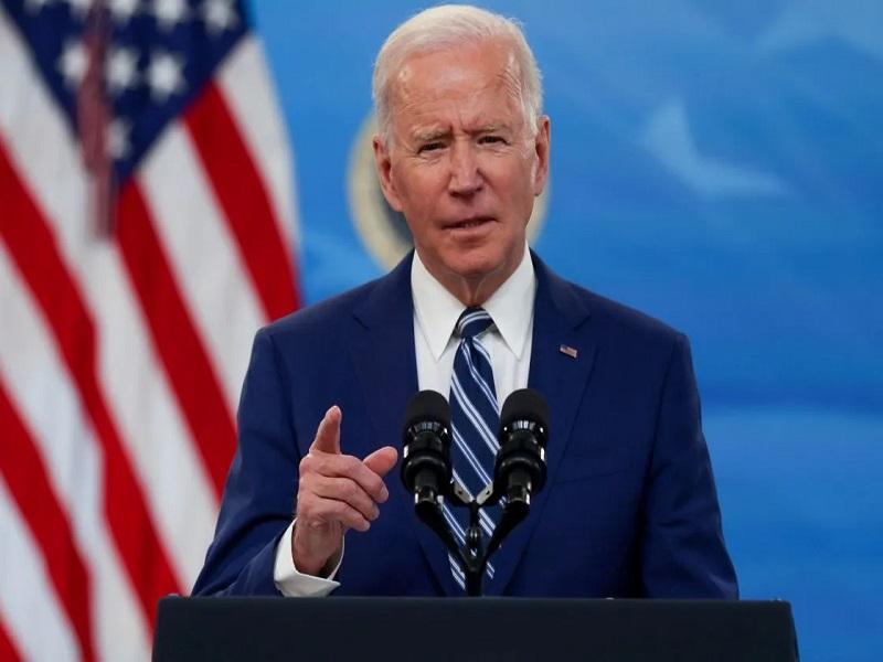 Prev&eacute; Biden que al menos al 70% de los adultos est&eacute;n vacunados contra el COVID-19 para el 4 de julio