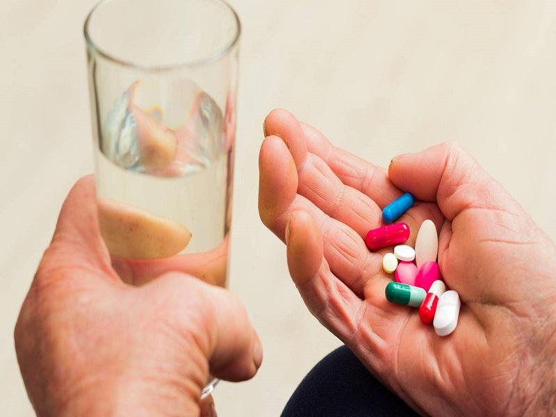 No recomiendan vacunarse contra COVID-19 a quienes tuvieron la enfermedad en los &uacute;ltimos 14 d&iacute;as o toman esteroides (VIDEO)