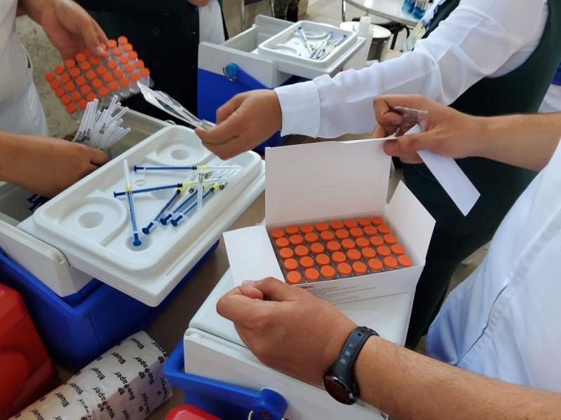 Los de 50 a 59 a&ntilde;os no necesitan cita para la vacuna antiCovid, solo el preregistro y acudir conforme a la letra de su apellido