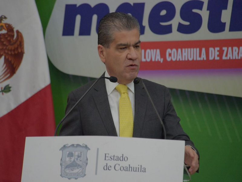Reconoce MARS a docentes de Coahuila con Presea Magisterial