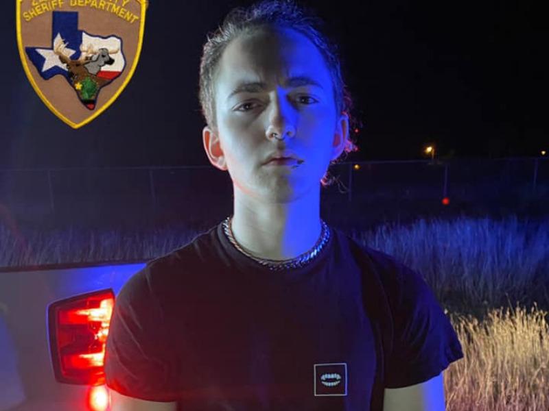 Arrestaron a dos contrabandistas en la carretera 57 cerca de La Pryor, llevaban a 6 indocumentados, dos de ellos pakistan&iacute;es 