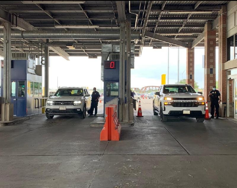 Aduana de Eagle Pass abri&oacute; dos casetas de inspecci&oacute;n Sentri