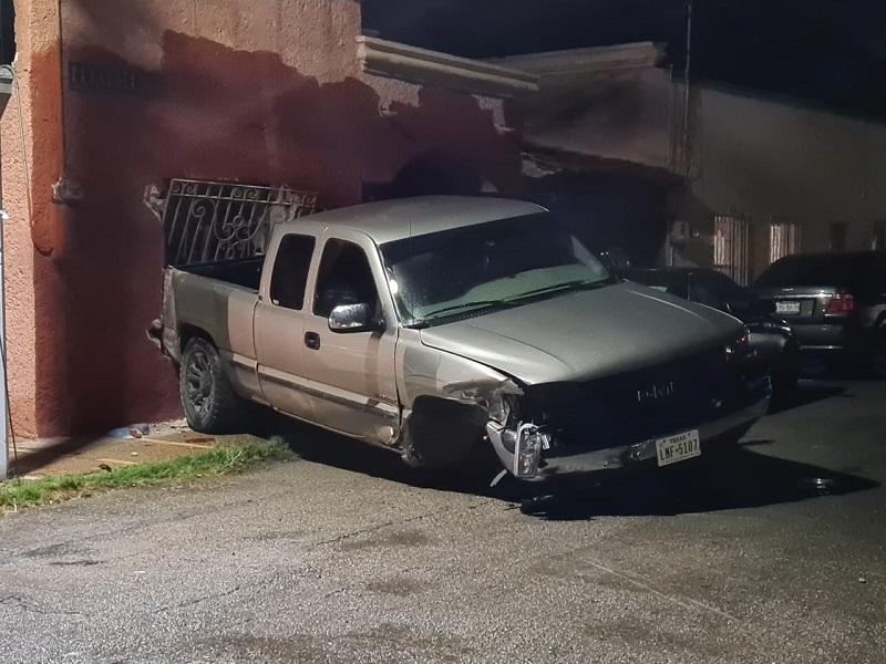 Sujeto choca y provoca gran fuga de gas en la colonia Zaragoza, evacuan a vecinos