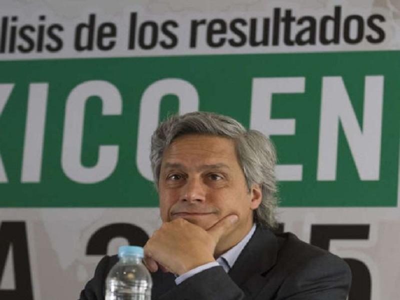 AMLO exige a EU cancele la ayuda que le da a grupo de Claudio X González