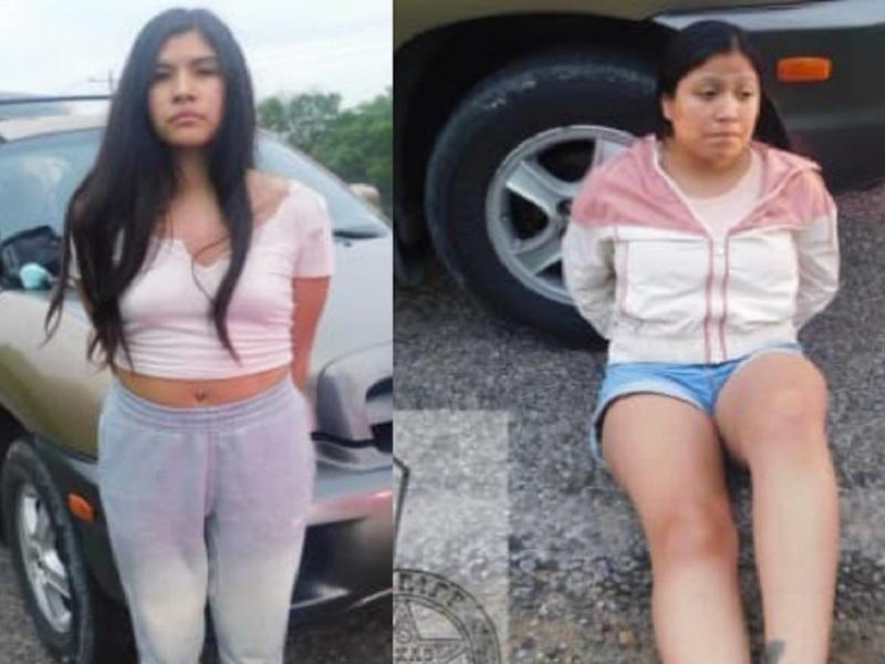 Detienen a dos mujeres traficantes cerca de Carrizo Springs, transportaban a 3 indocumentados