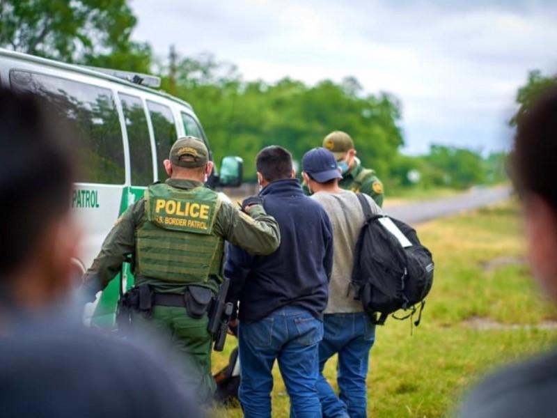 Arrestan a m&aacute;s de mil indocumentados en un d&iacute;a, nuevo r&eacute;cord de la Patrulla Fronteriza sector Del Rio 