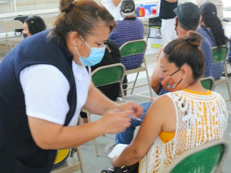 Inici&oacute; el registro para la aplicaci&oacute;n de la vacuna antiCovid a mayores de 40 en Morelos